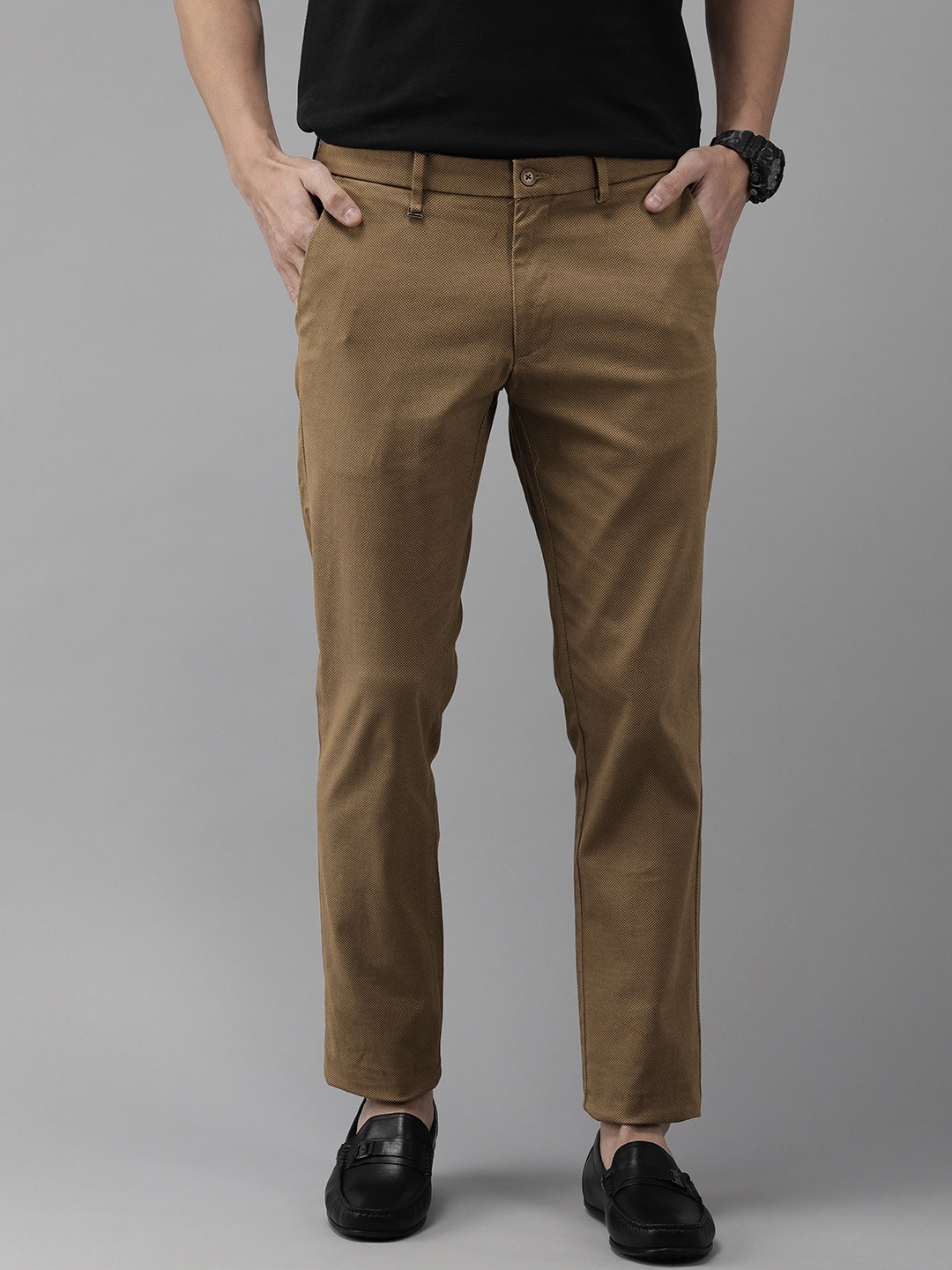 

Van Heusen Men Brown Textured Slim Fit Mid-Rise Regular Trousers