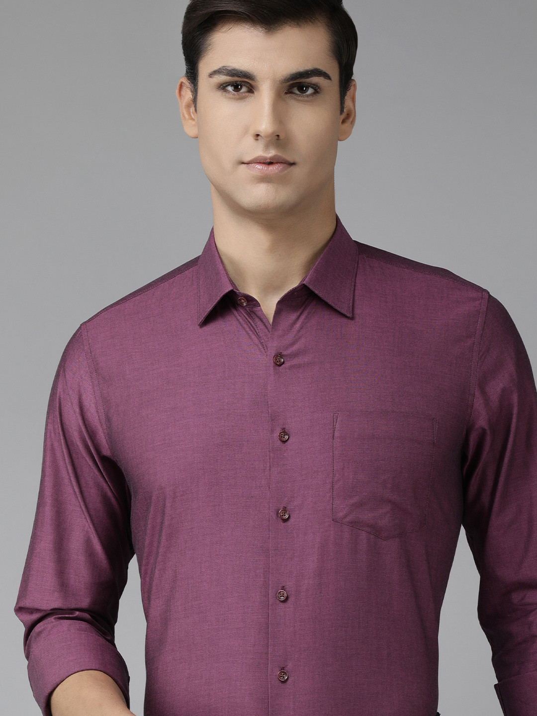 

Van Heusen Men Magenta Textured Pure Cotton Slim Fit Formal Shirt