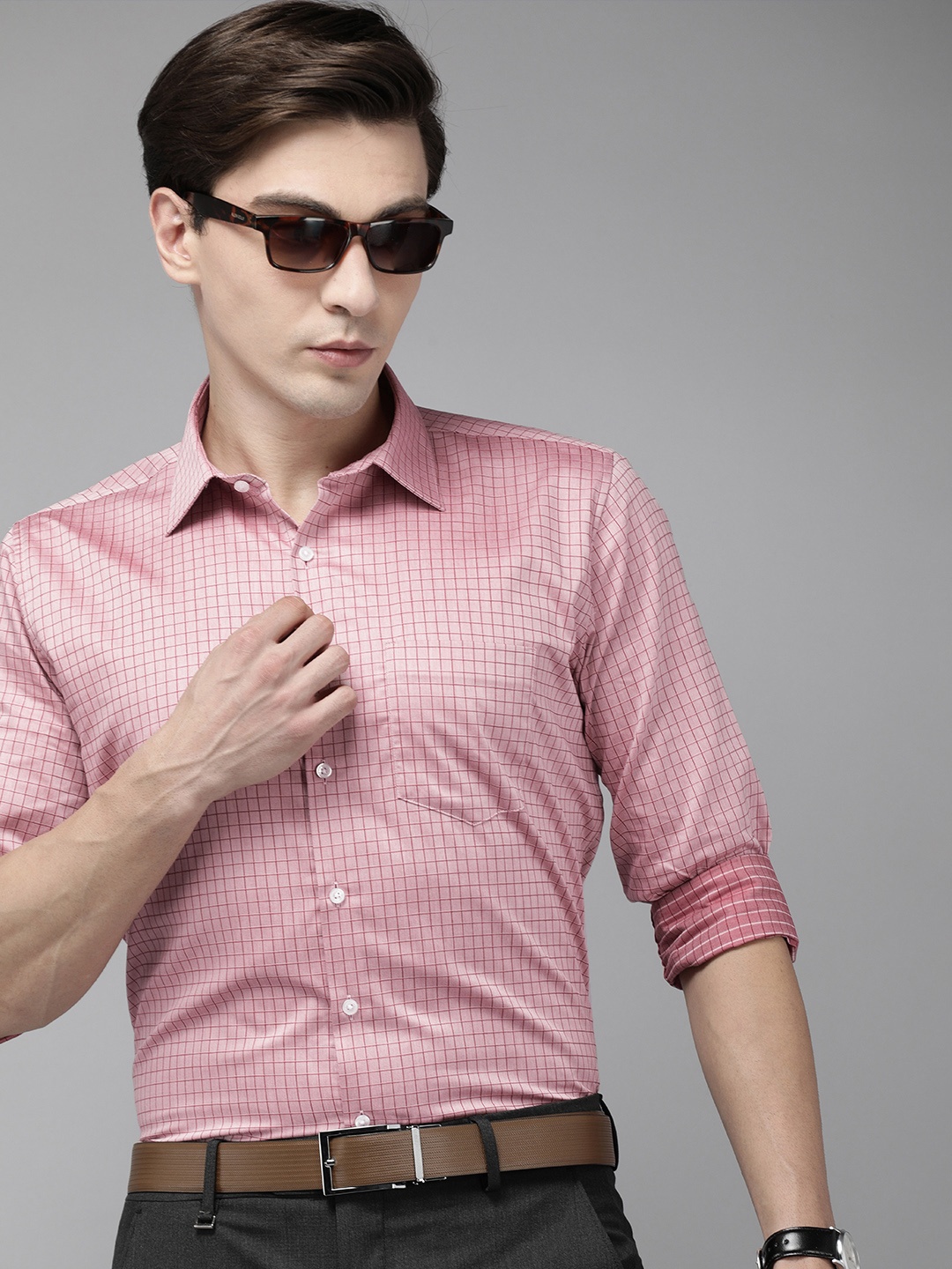 

Van Heusen Men Pink Slim Fit Grid Tattersall Checked Pure Cotton Casual Shirt