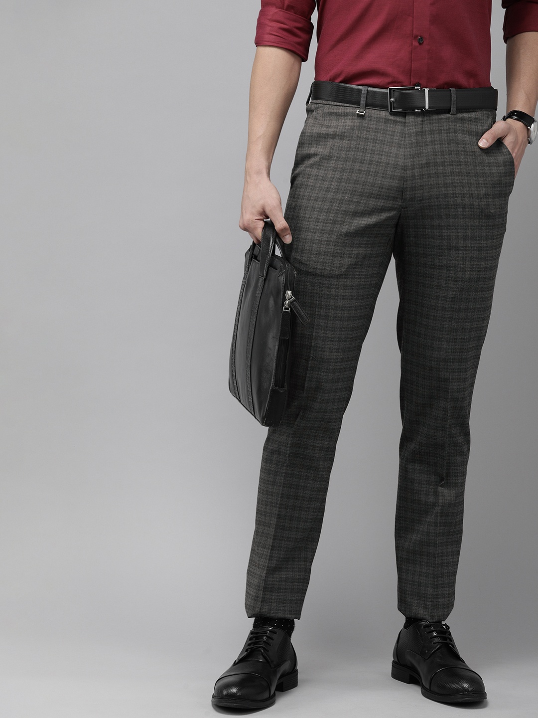 

Van Heusen Men Charcoal Grey Checked Slim Fit Trousers