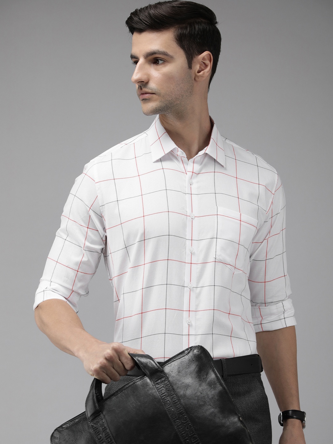 

Van Heusen Men White & Red Slim Fit Checked Pure Cotton Formal Shirt