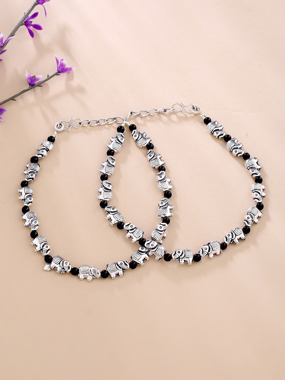 

kashwini Women Set of 2 Silver-Plated Elephant Shaped Beaded Anklets
