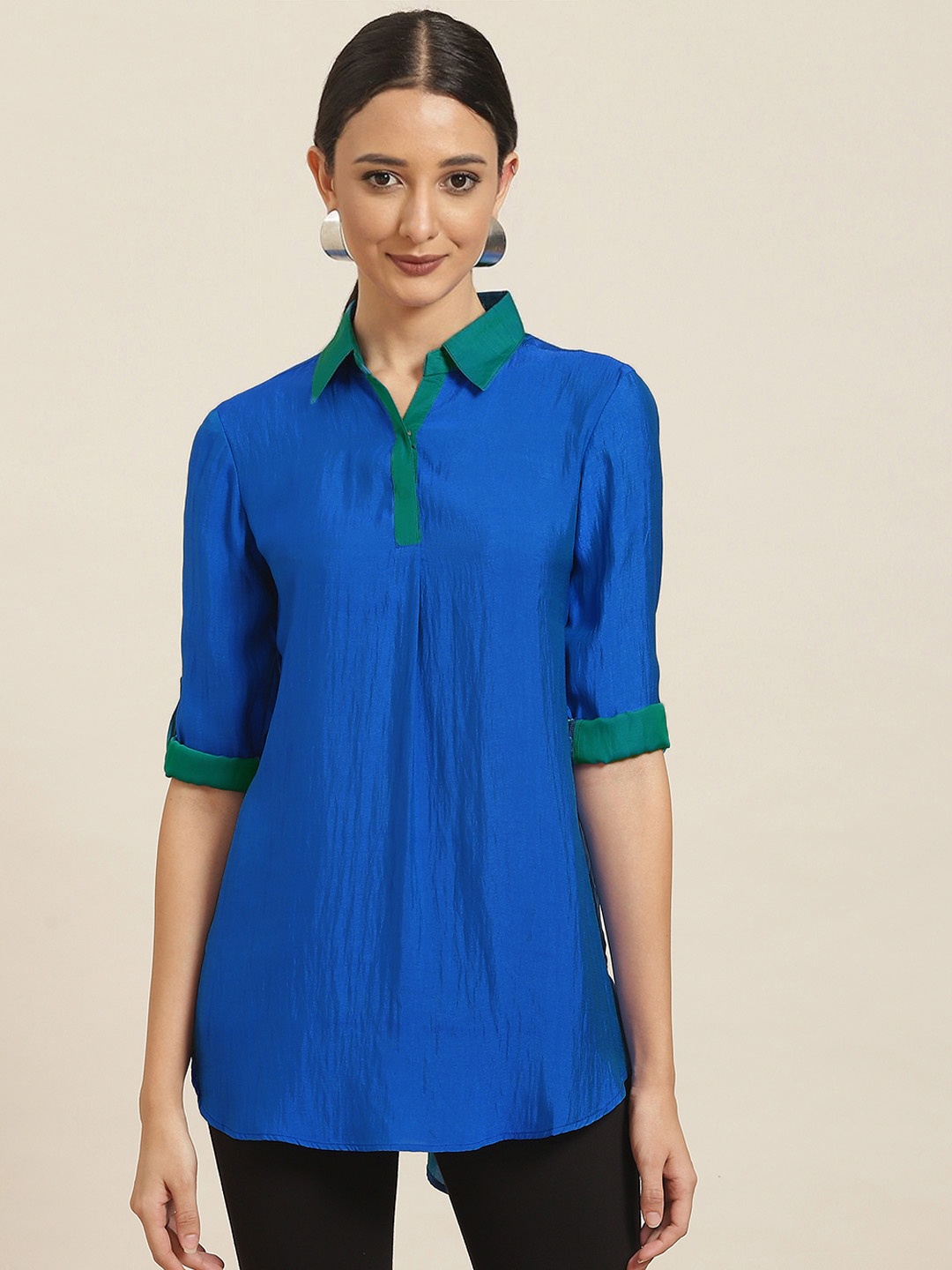 

Qurvii Blue & Green Solid Roll-Up Sleeves Shirt Style Top