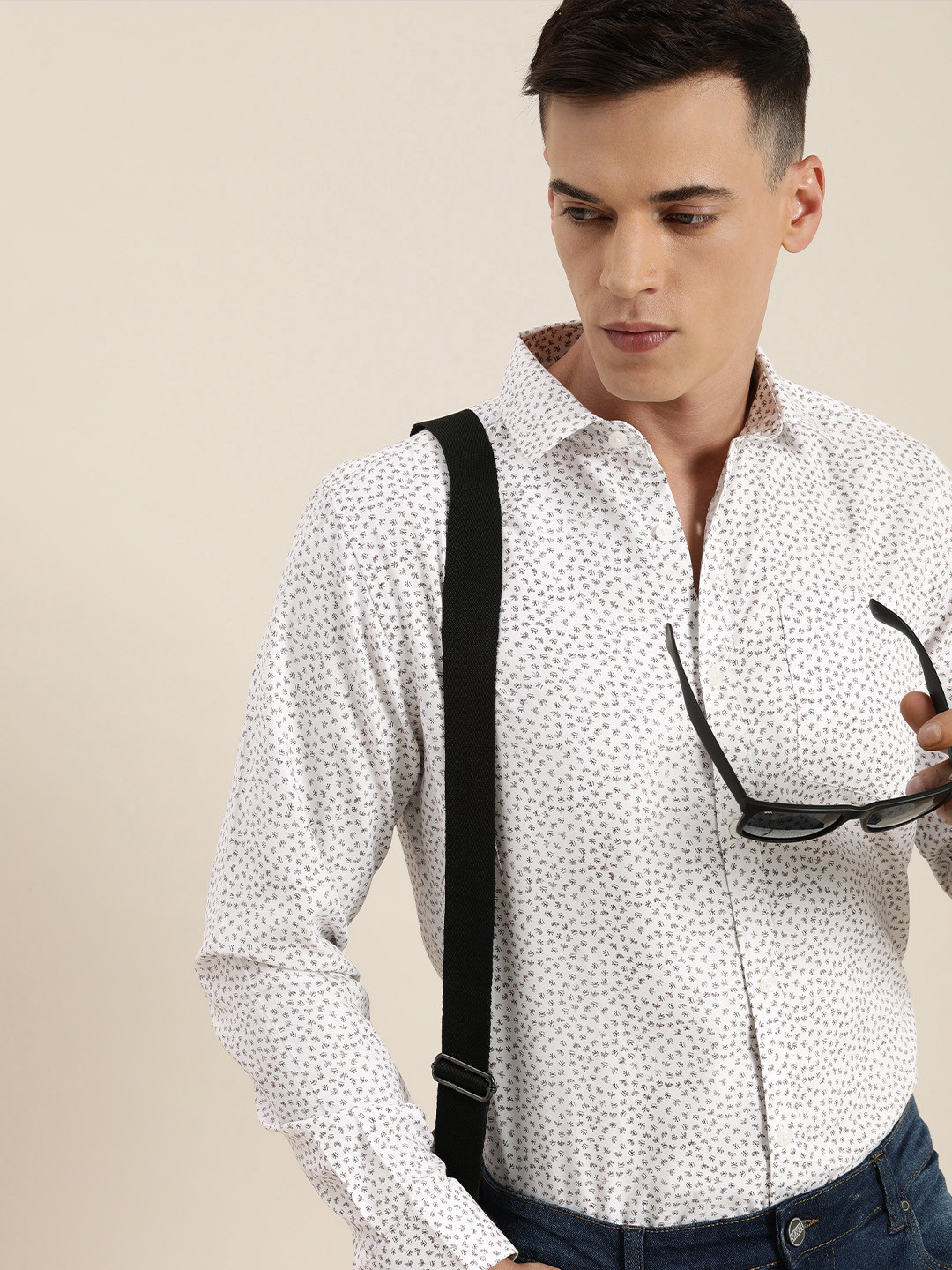 

encore by INVICTUS Men White & Brown Printed Pure Cotton Casual Shirt
