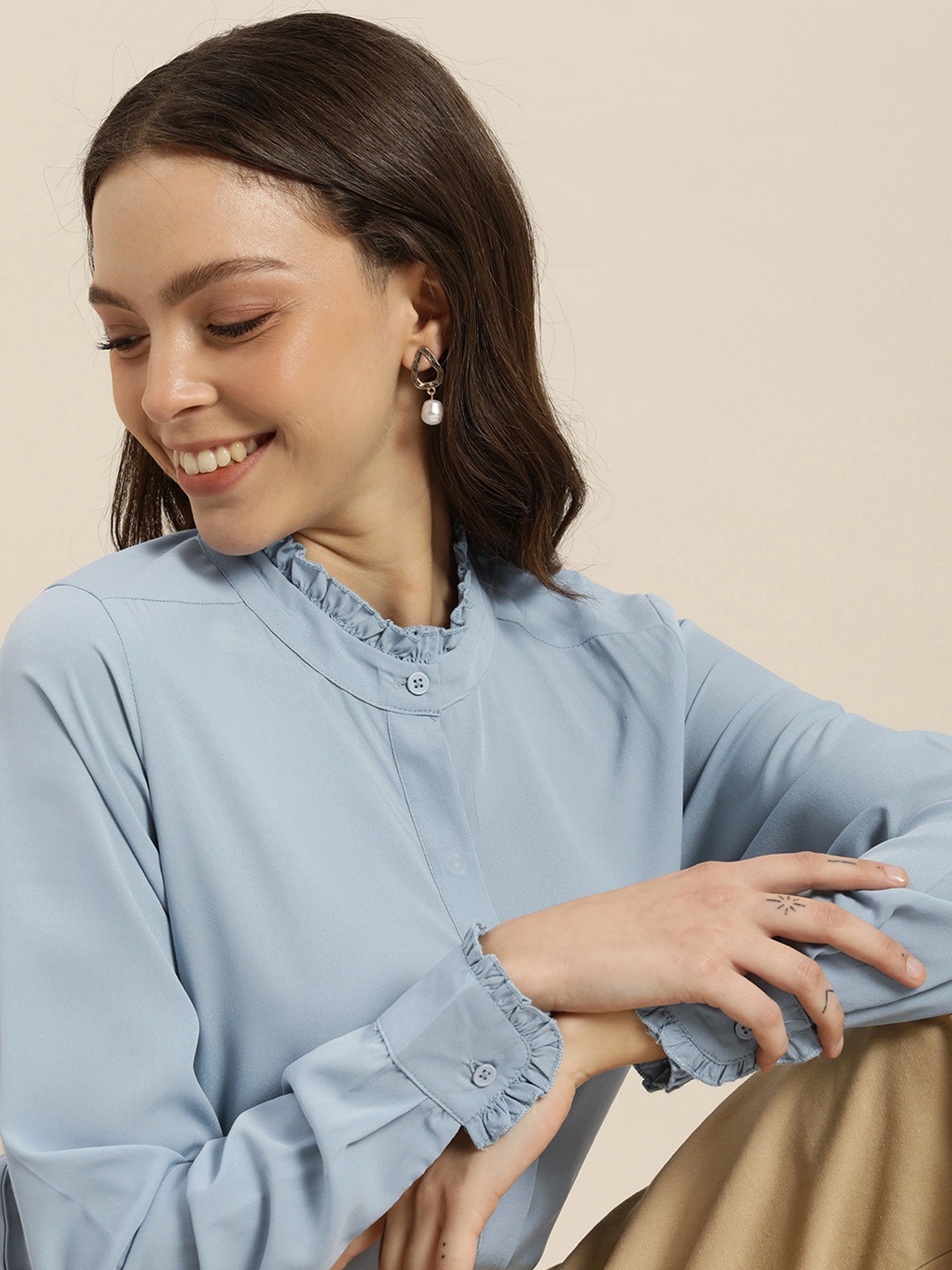 

encore by INVICTUS Women Blue Solid Mandarin Collar Casual Shirt With Frill detail