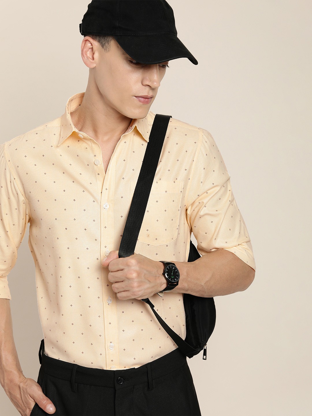 

encore by INVICTUS Men Yellow Micro Ditsy Printed Casual Shirt