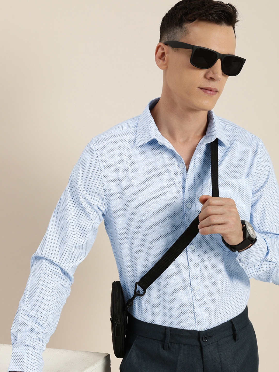 

encore by INVICTUS Men Blue Polka Printed Long Sleeve Casual Shirt