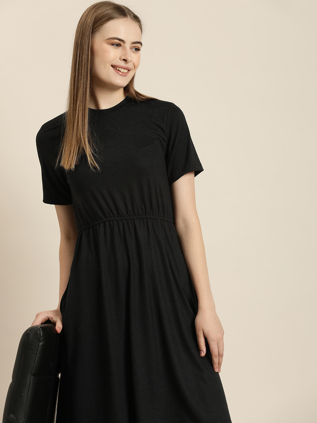 

encore by INVICTUS Solid A-Line Dress With Gathered Detail, Black