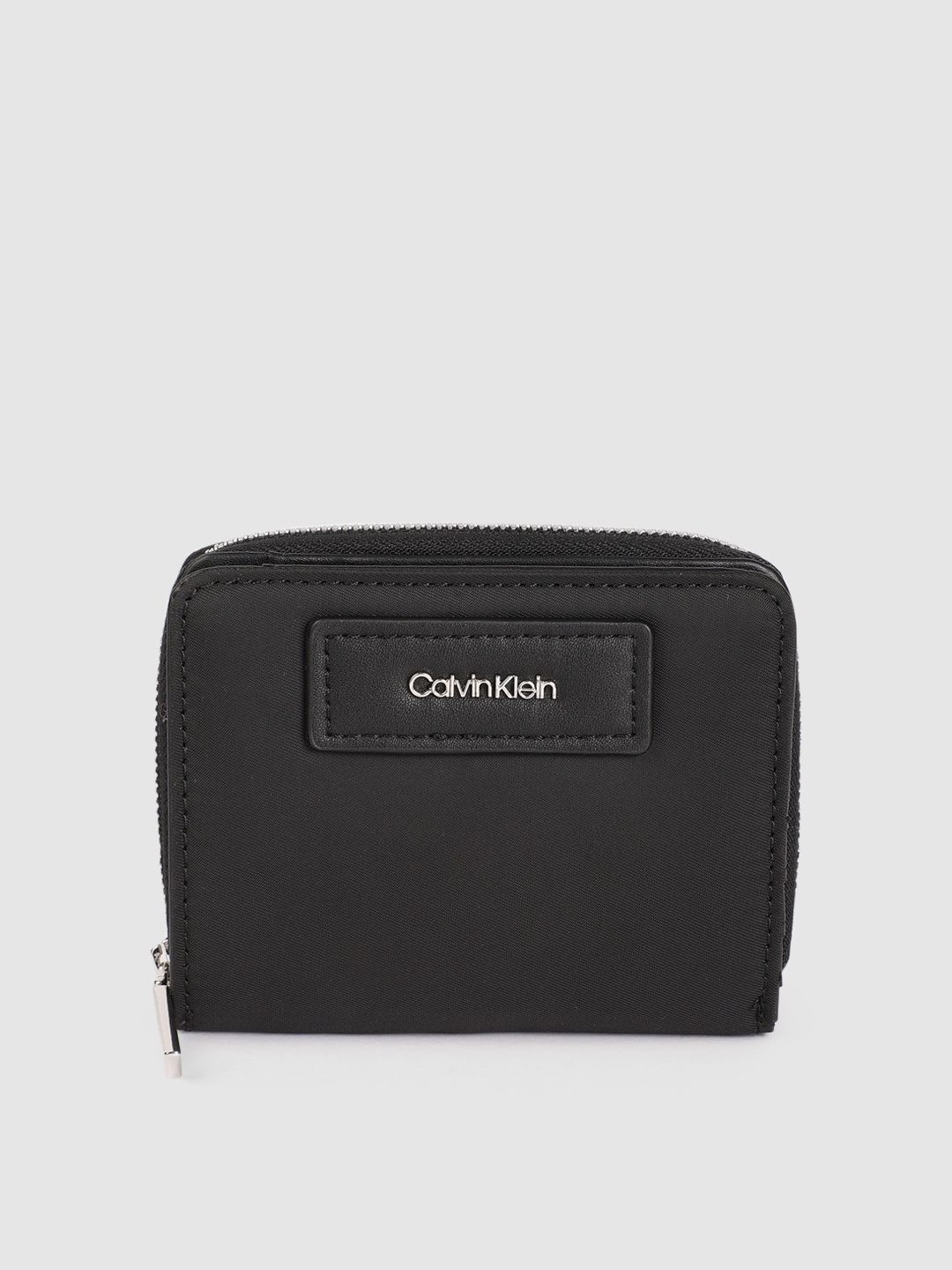 

Calvin Klein Jeans Women Black Two Fold Wallet