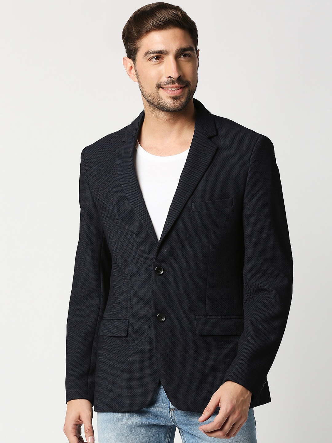 

Basics Men Navy Blue Solid Single-Breasted Comfort-Fit Casual Blazer