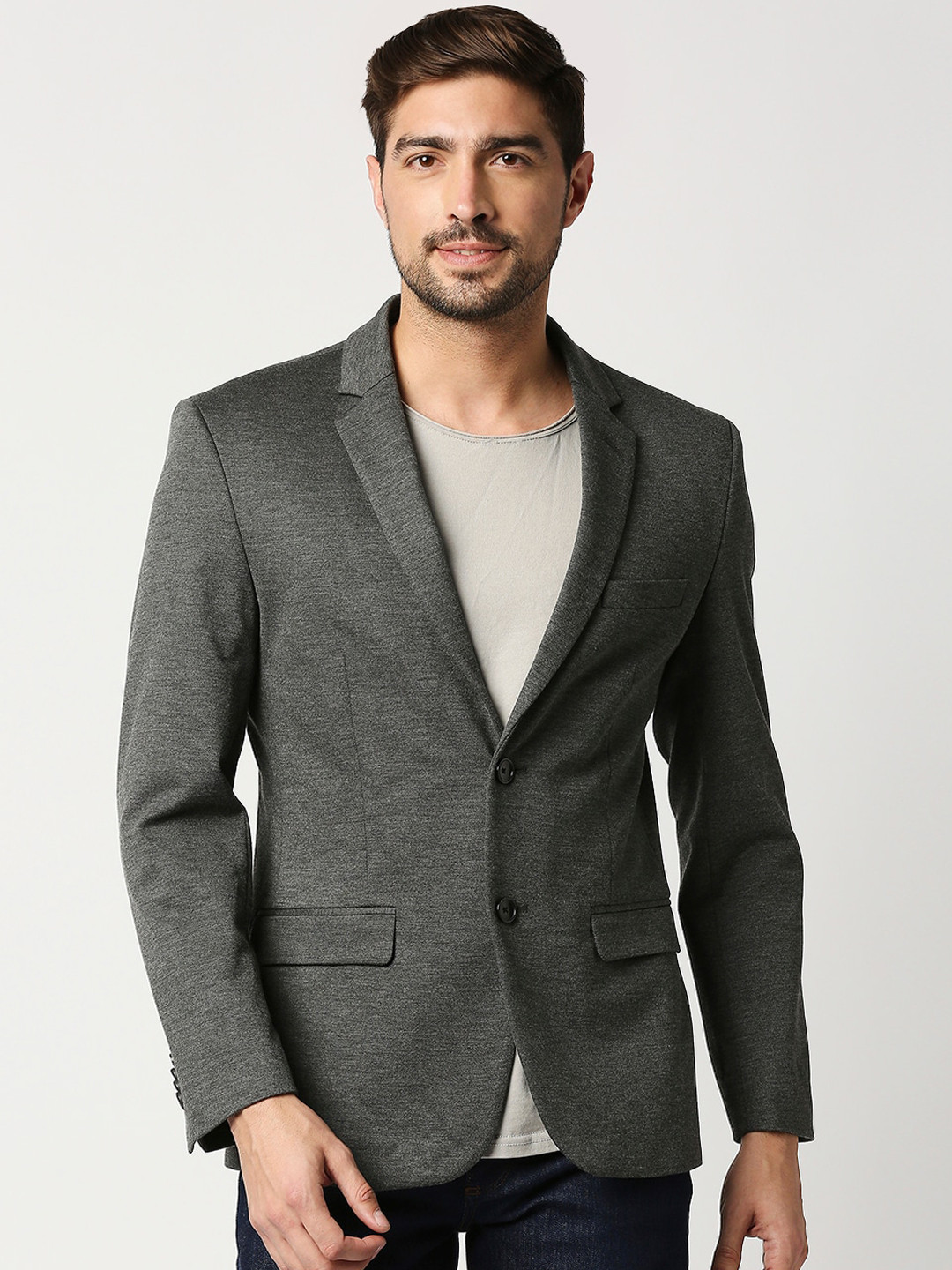 

Basics Men Grey Solid Tuxedo Comfort-Fit Blazers