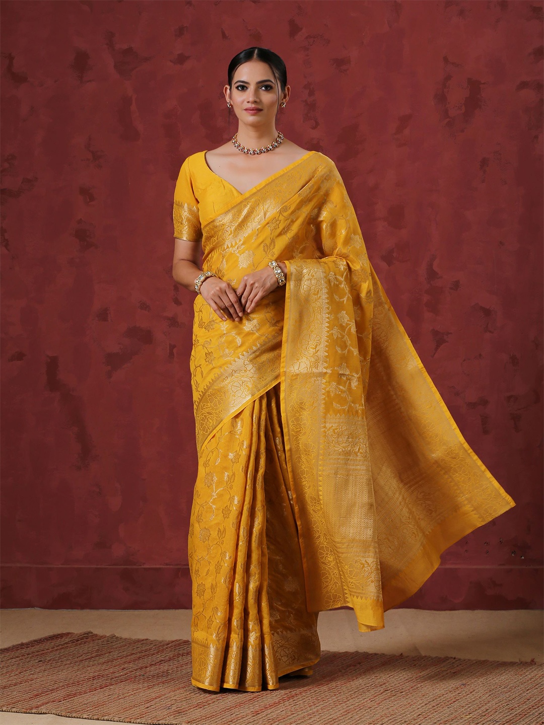 

Swtantra Yellow & Gold-Toned Woven Design Zari Silk Cotton Saree