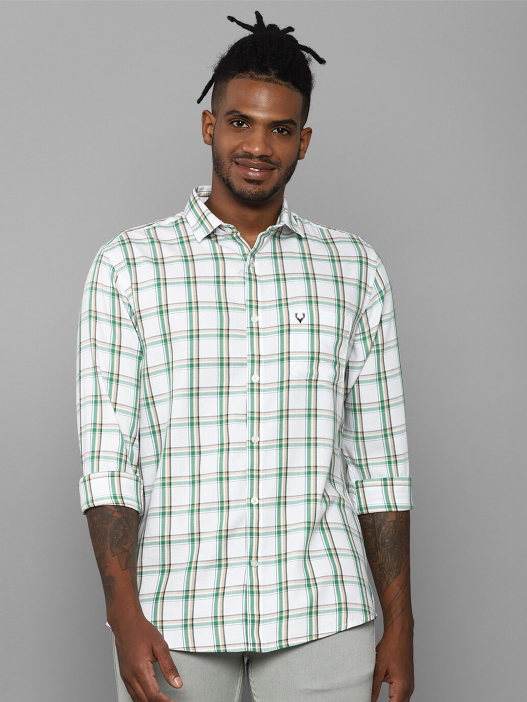 

Allen Solly Men White Slim Fit Tartan Checks Checked Cotton Casual Shirt