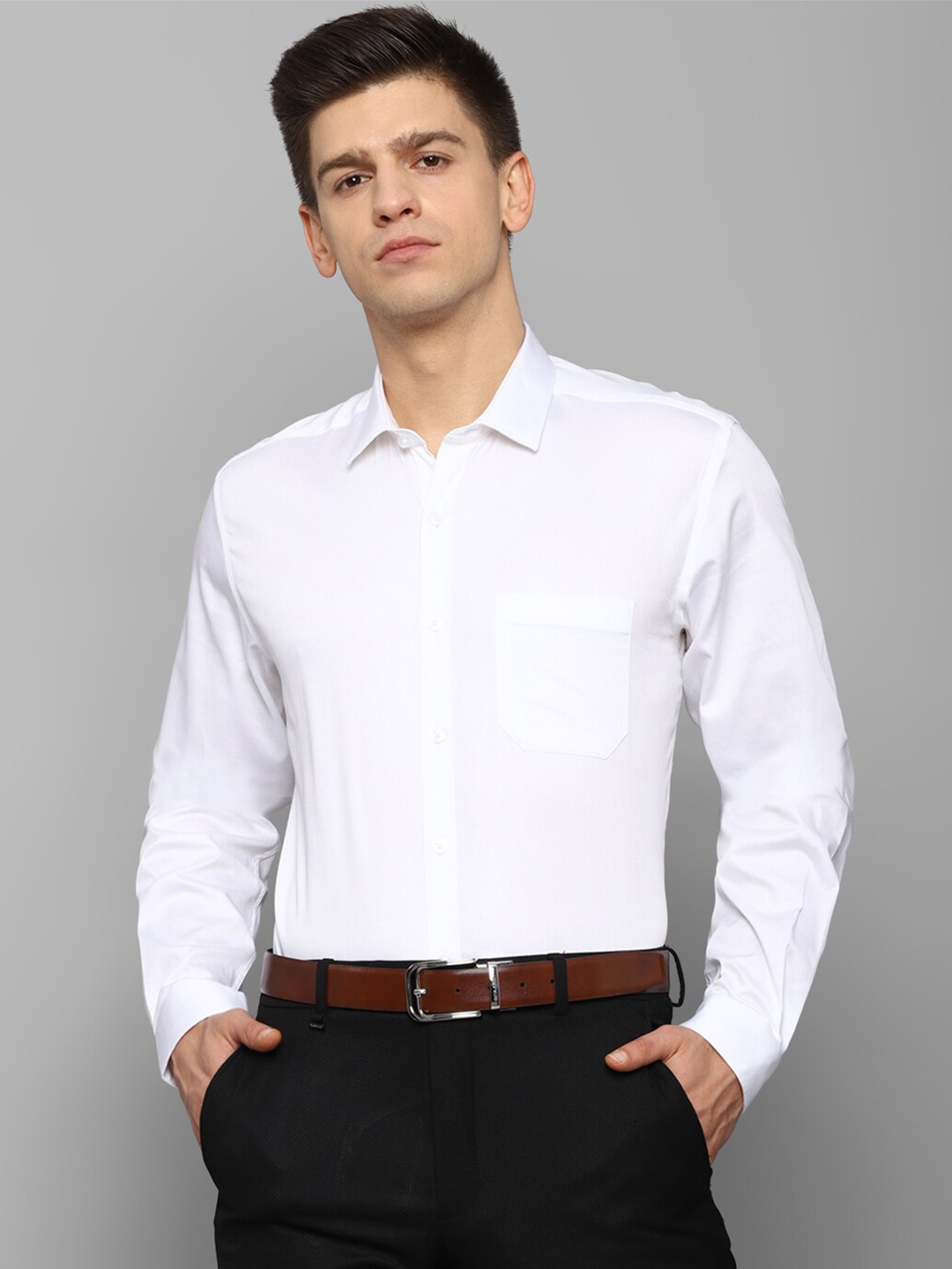 

Louis Philippe Men White Slim Fit Casual Shirt