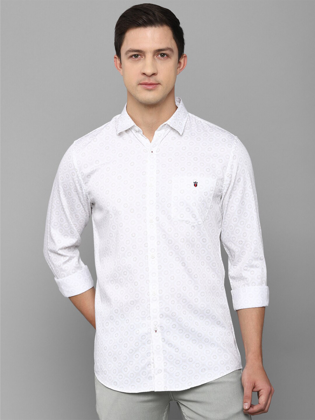 

Louis Philippe Sport Men White Slim Fit Printed Casual Shirt