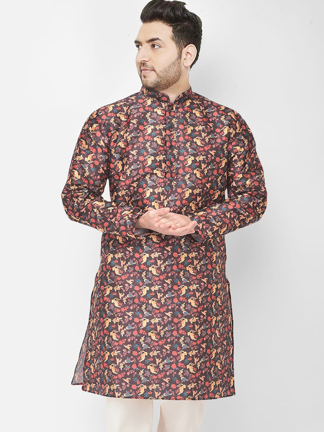 

SG LEMAN Plus Men Black Ethnic Motifs Flared Sleeves Thread Work Raw Silk Kurta