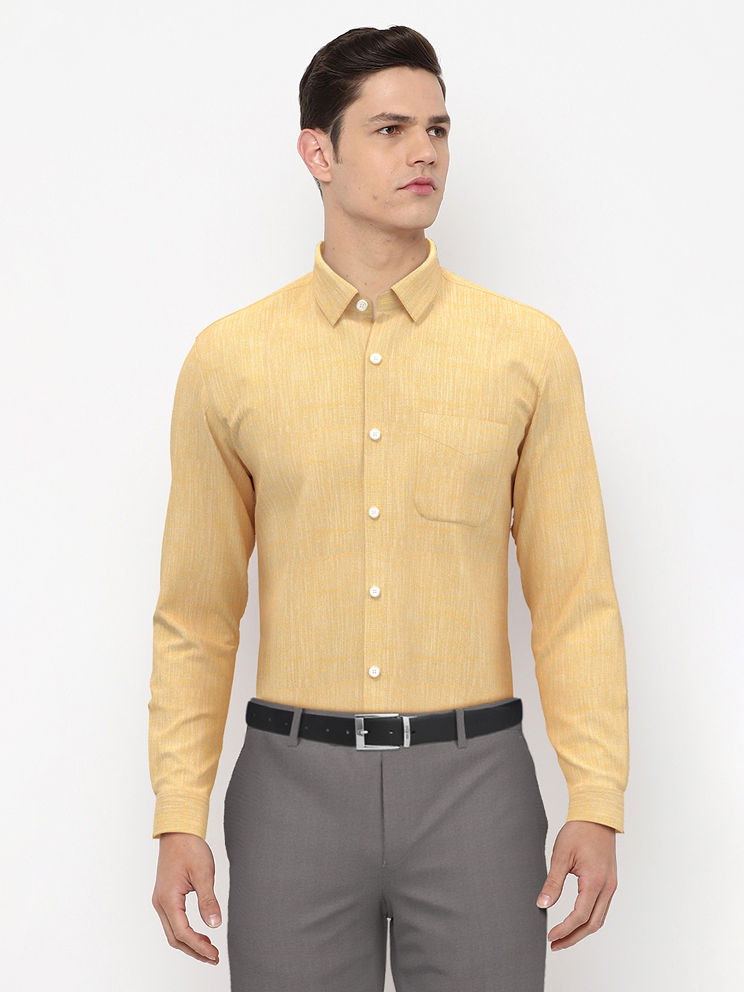 

Peter England Men Yellow Slim Fit Casual Shirt