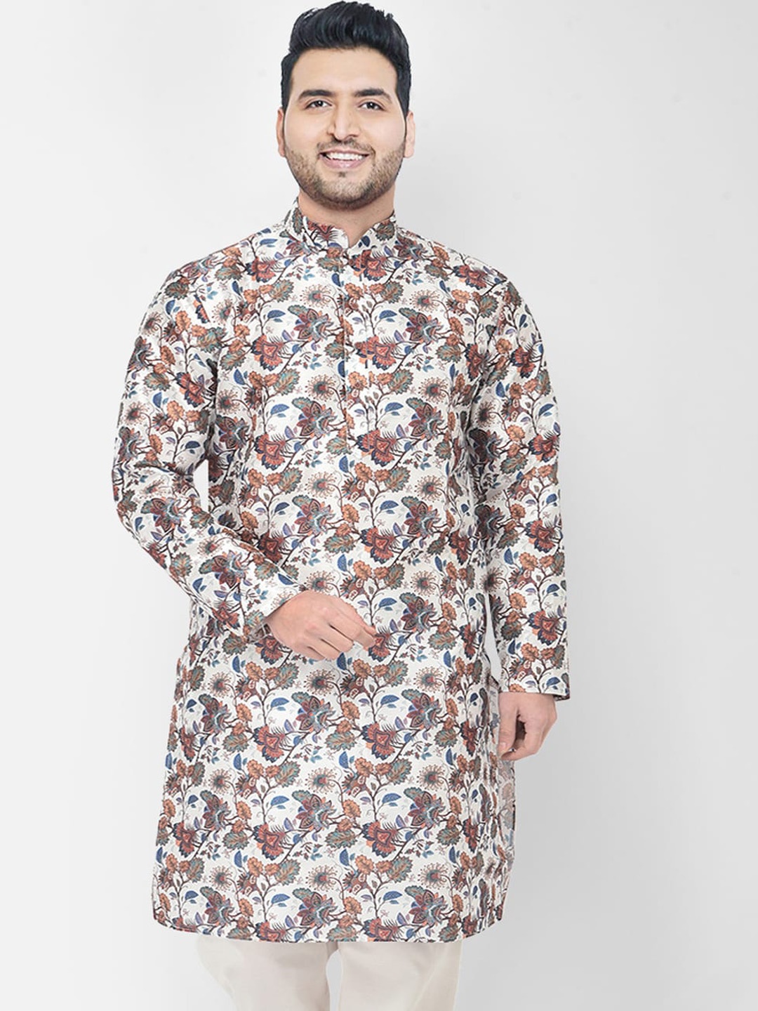 

SG LEMAN Plus Size Men Off White Floral Printed Floral Raw Silk Kurta
