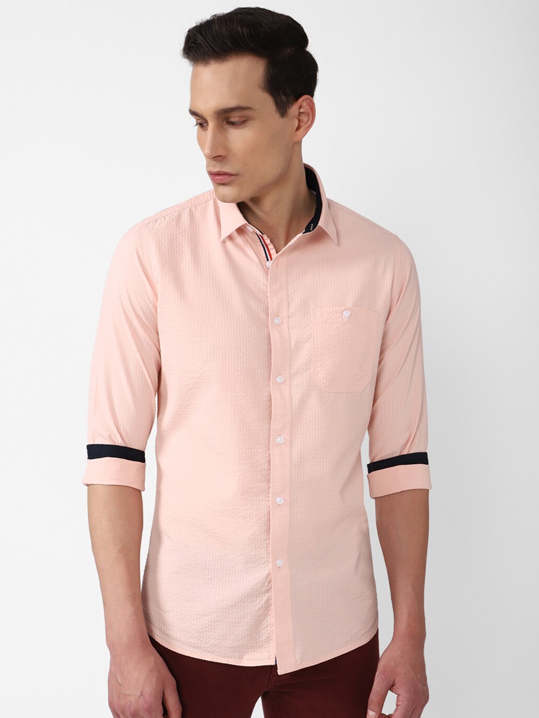 

Van Heusen Sport Men's Peach-Coloured Slim Fit Casual Shirt