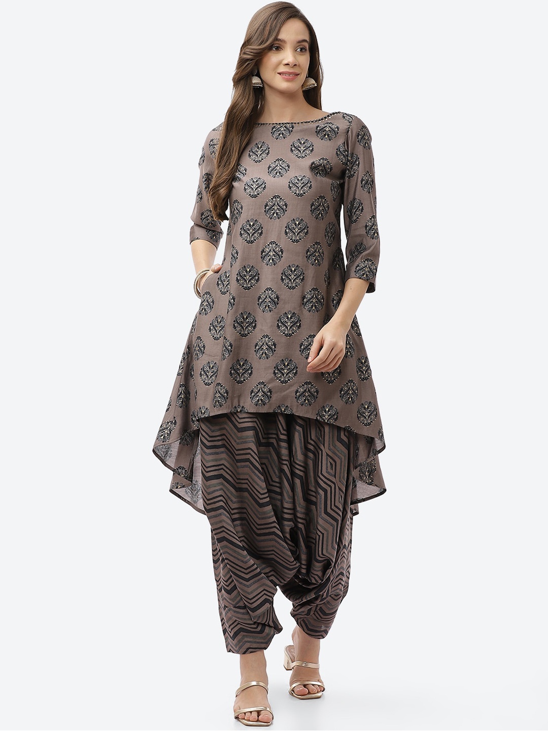 

Biba Women Ash Brown Floral Printed Kurta with Patiala