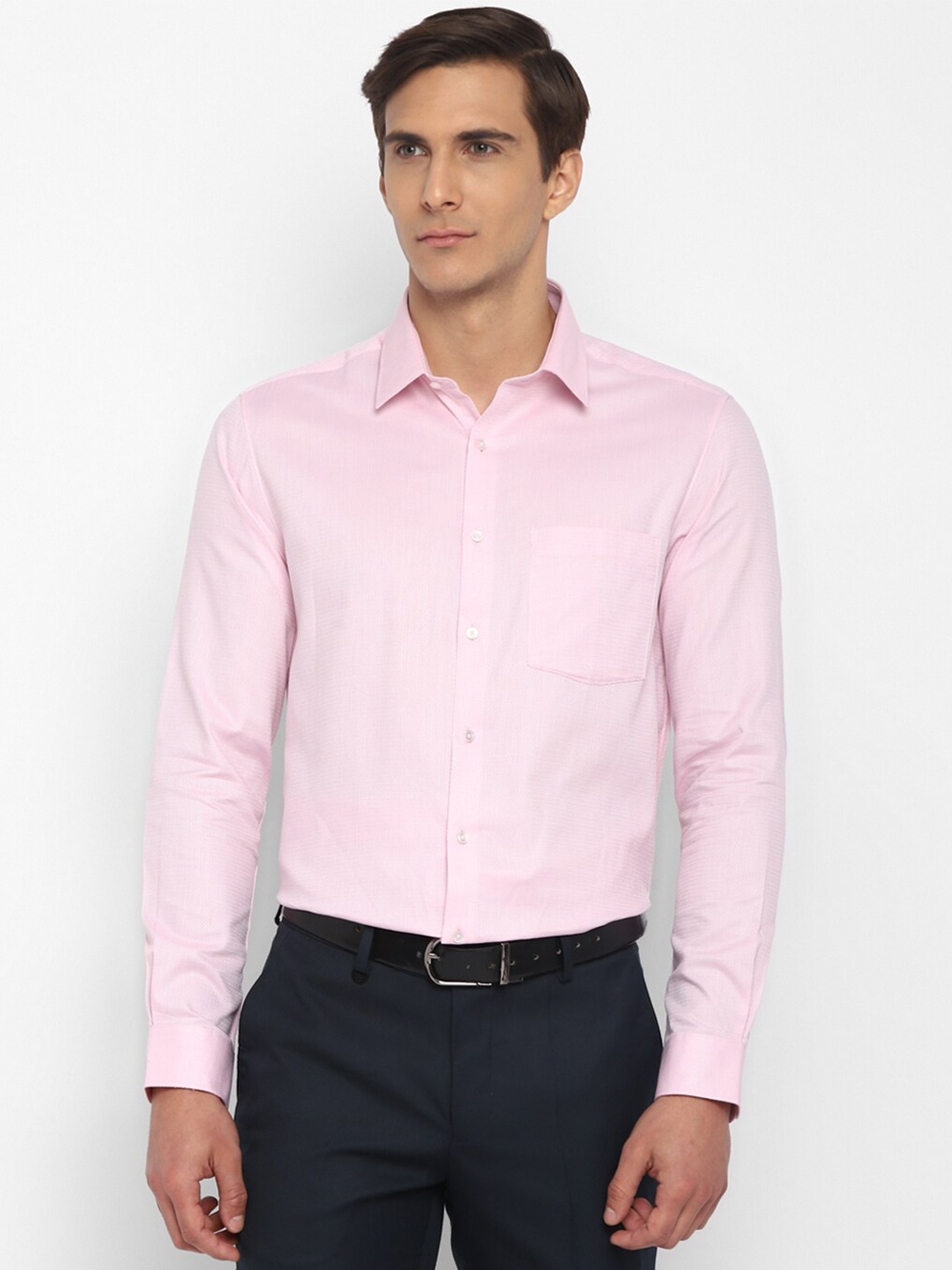 

Turtle Men Pink Slim Fit Semiformal Self Design Shirts