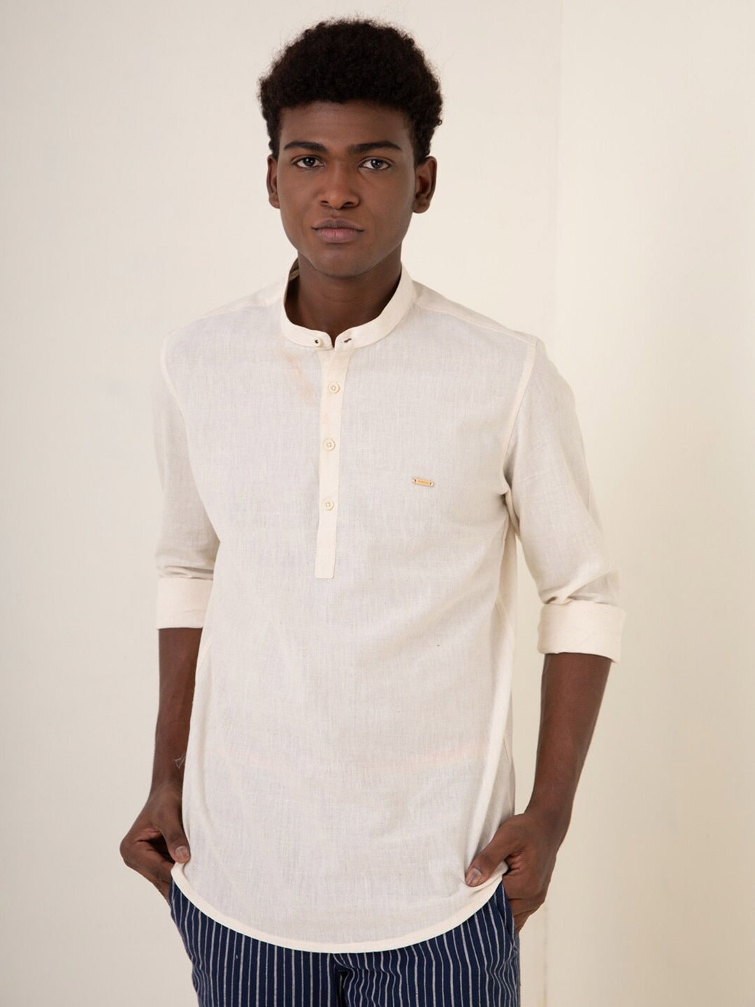 

Turtle Men Beige Slim Fit Semiformal Shirt