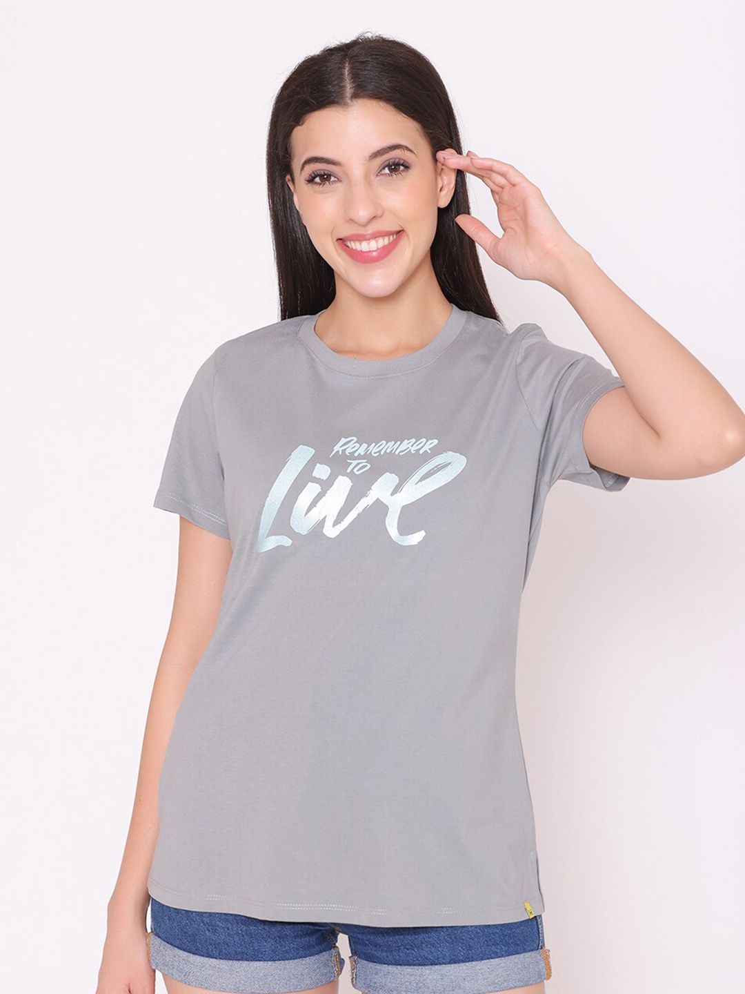 

TITTLI Women Grey Typography Printed Cotton T-shirt