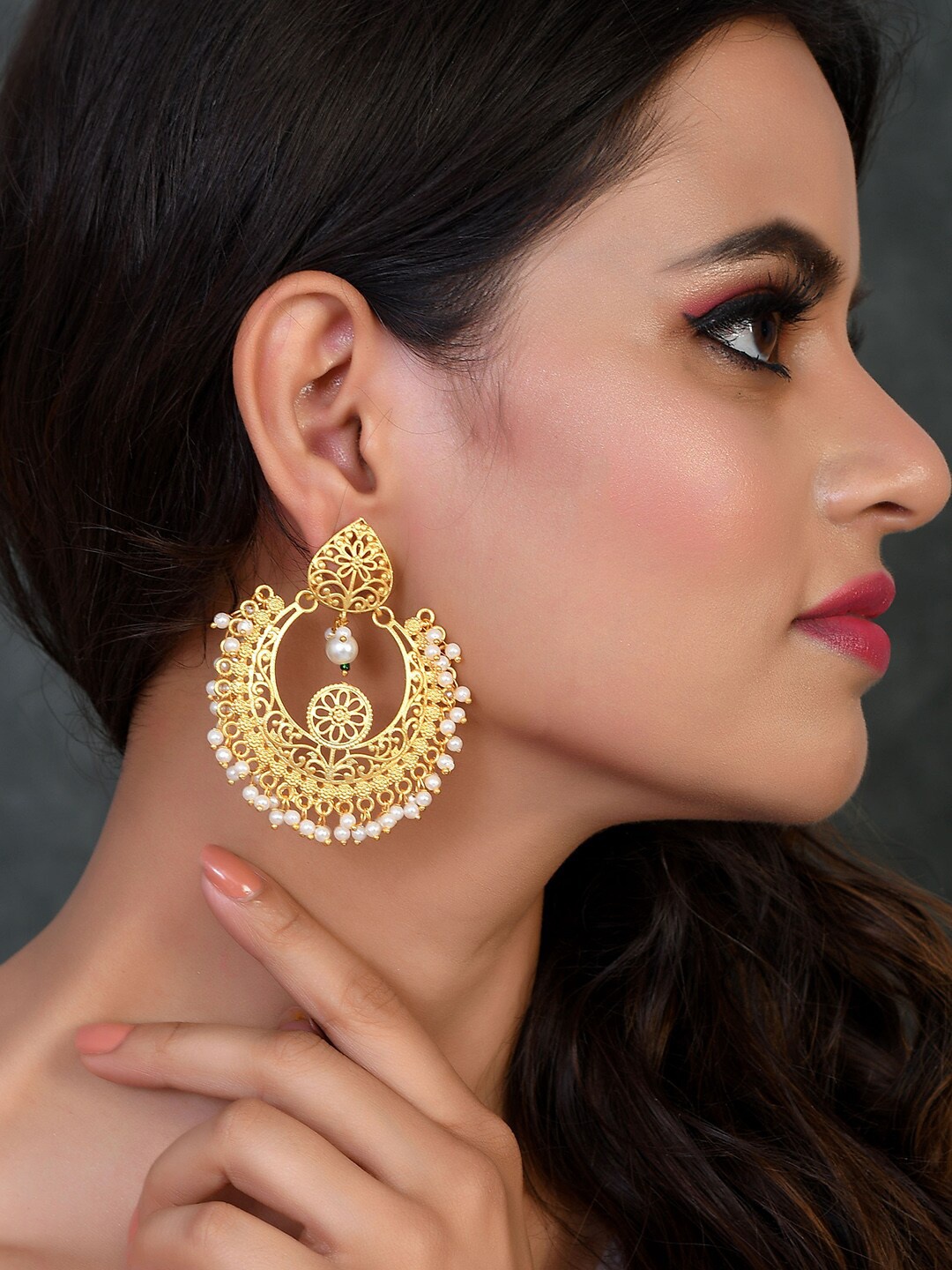 

Silvermerc Designs Gold-Toned & White Circular Chandbalis Earrings