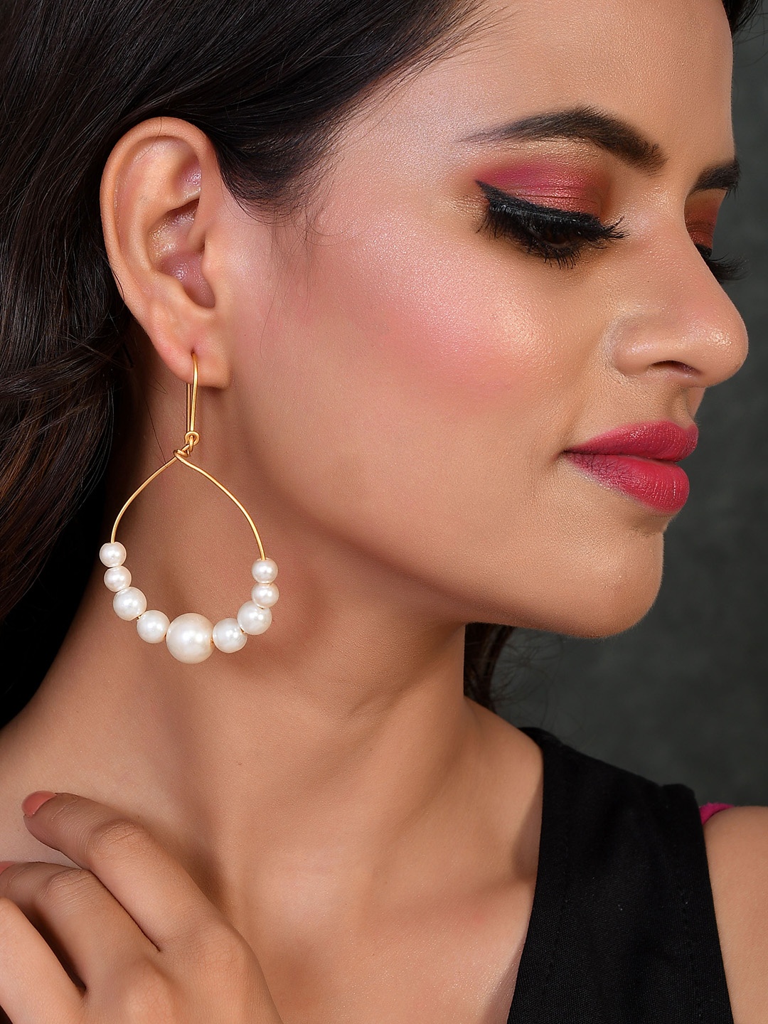 

Silvermerc Designs Gold-Toned & White Circular Drop Earrings