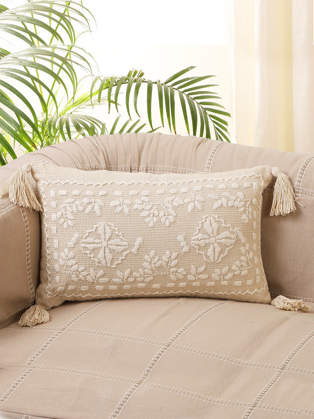 

Jamio Firati Cream-Coloured Embroidered Rectangle Cushion Covers