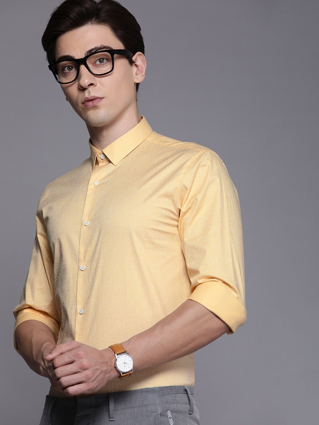 

Louis Philippe Ath.Work Men Yellow & White Printed Slim Fit Semiformal Shirt