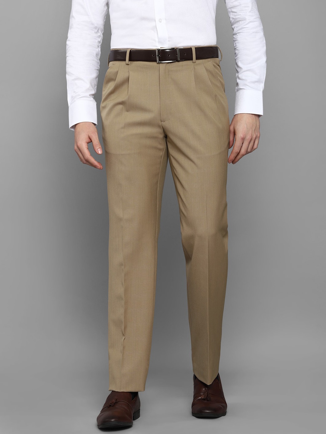 

Louis Philippe Men Khaki Pleated Trousers