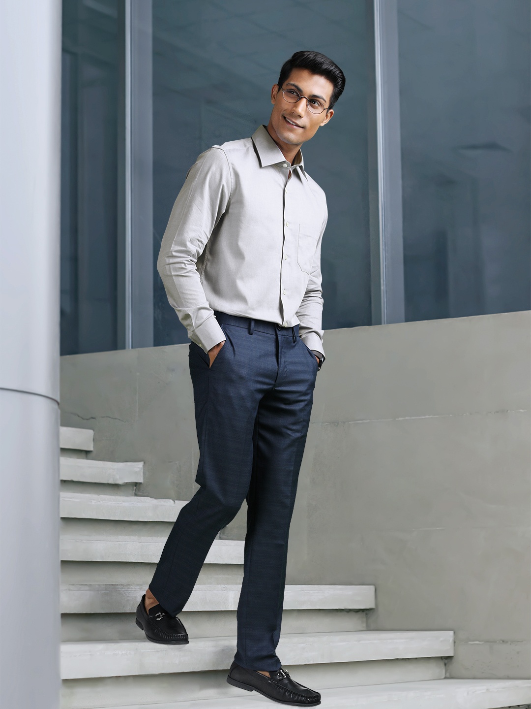 

Louis Philippe Men Grey Solid Classic Pure Cotton Formal Shirt