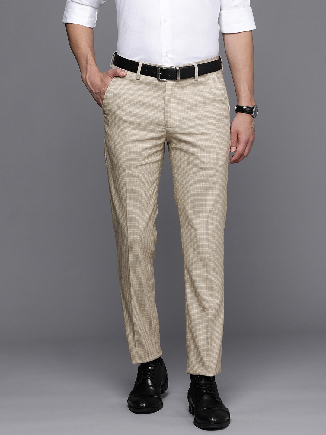 

Louis Philippe Men Beige & White Checked Slim Fit Trousers