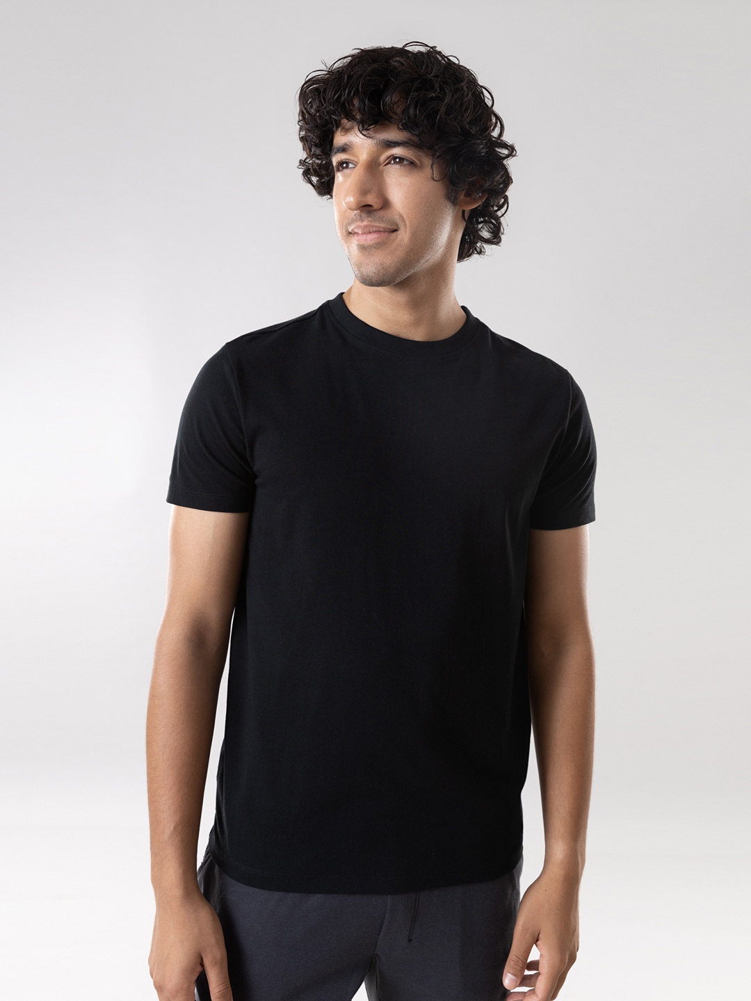 

Gloot Men Stretch Cotton Anti Odor & Anti Stain Round Neck T shirt, Black