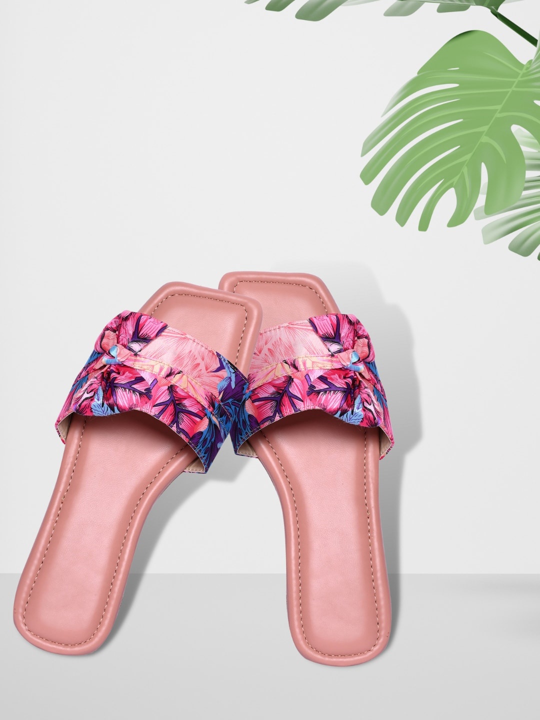 

PERY PAO Women Peach-Coloured Printed Flats