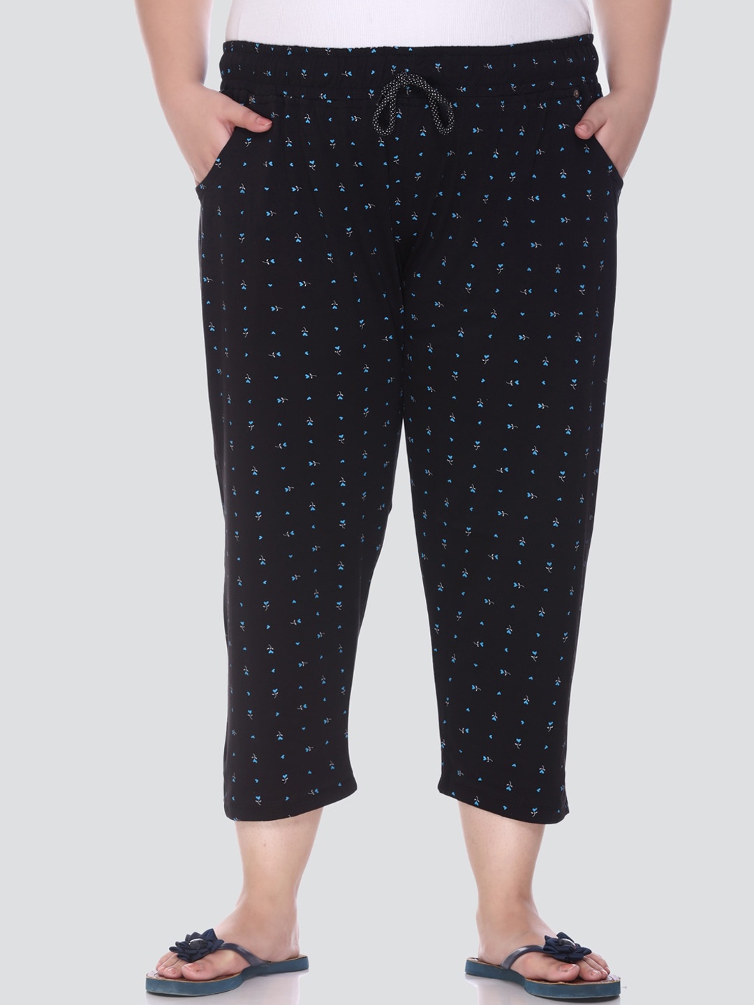 

CUPID Women Black Capris
