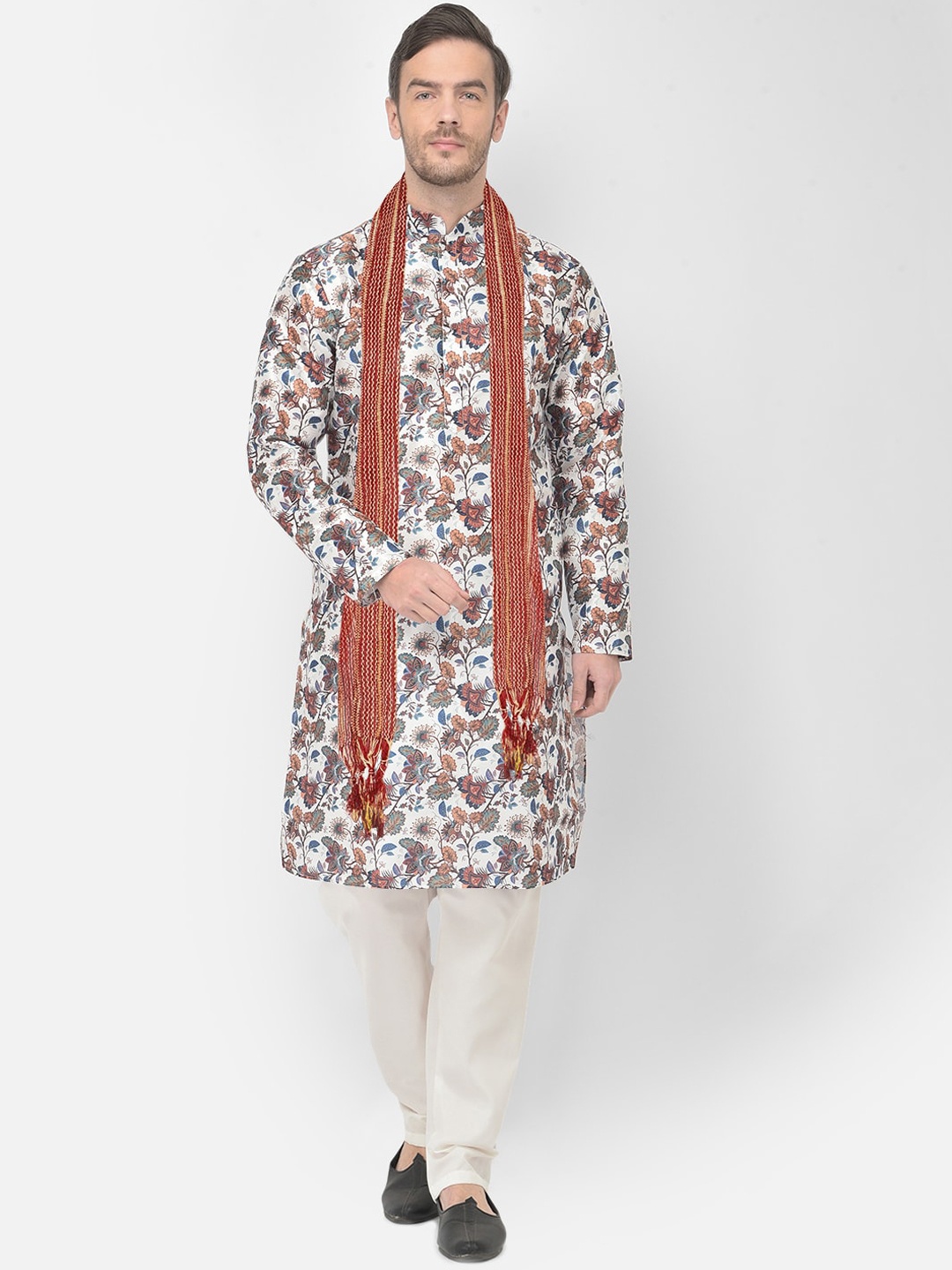 

SG LEMAN Men White Floral Printed Raw Silk Kurta with Pyjamas & With Dupatta