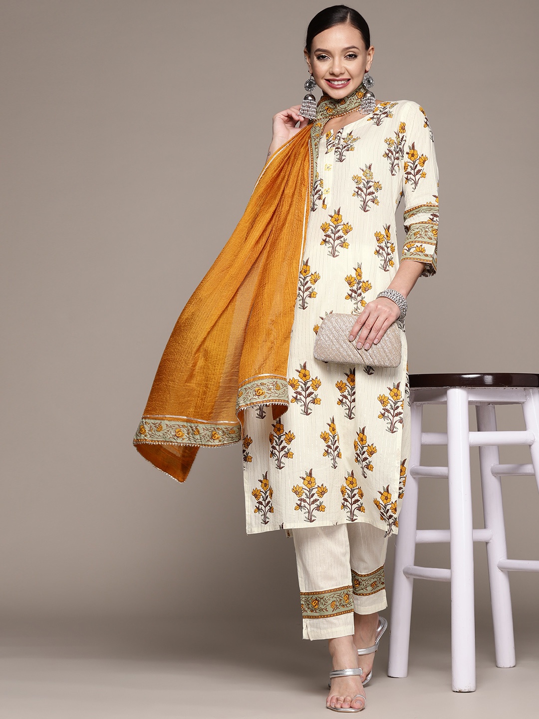 

Anubhutee Women Cream-Coloured Floral Printed Thread Work Pure Cotton Kurta with Trousers & With Dupatta