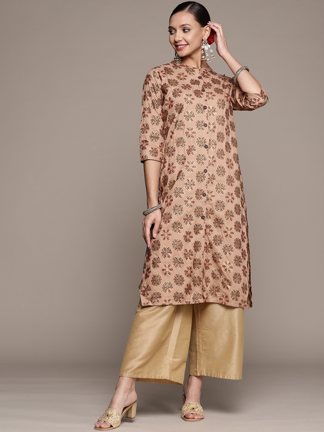 

Anubhutee Women Beige & Red Ethnic Motifs Printed Kurta