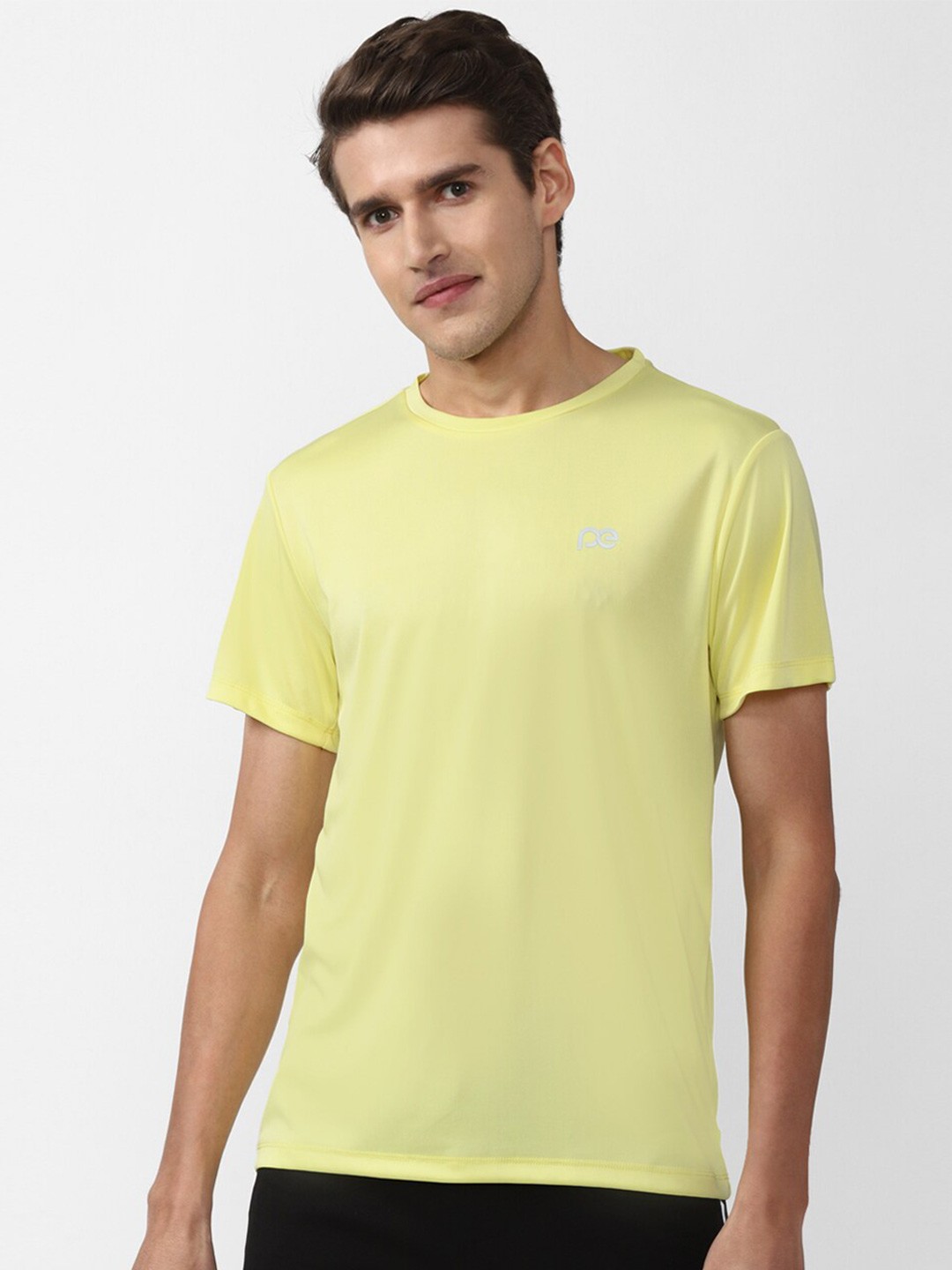 

Peter England Casuals Men Yellow Slim Fit T-shirt