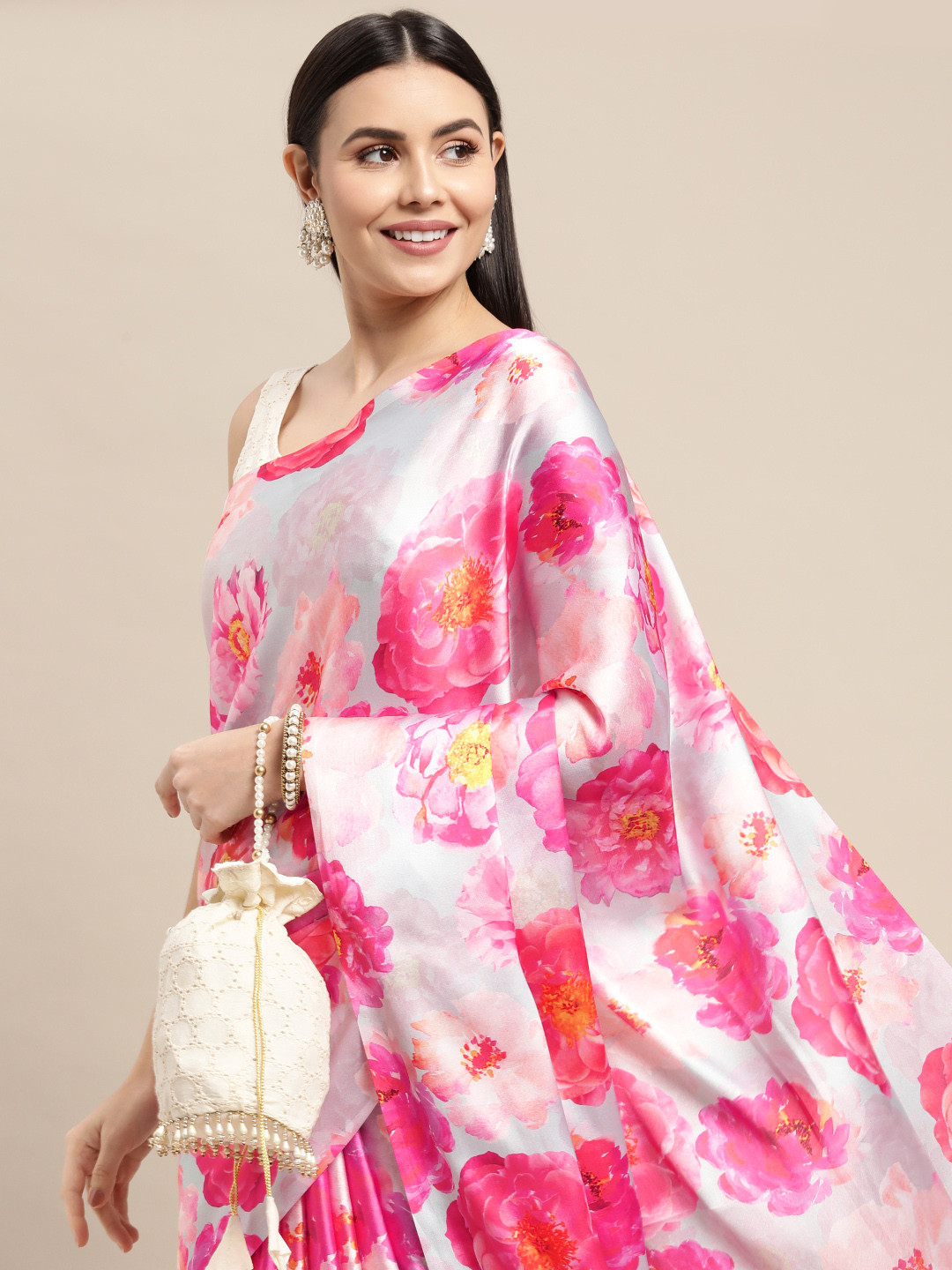 

LOOKNBOOK ART Blue & Pink Floral Printed Satin Saree with Blouse Piece