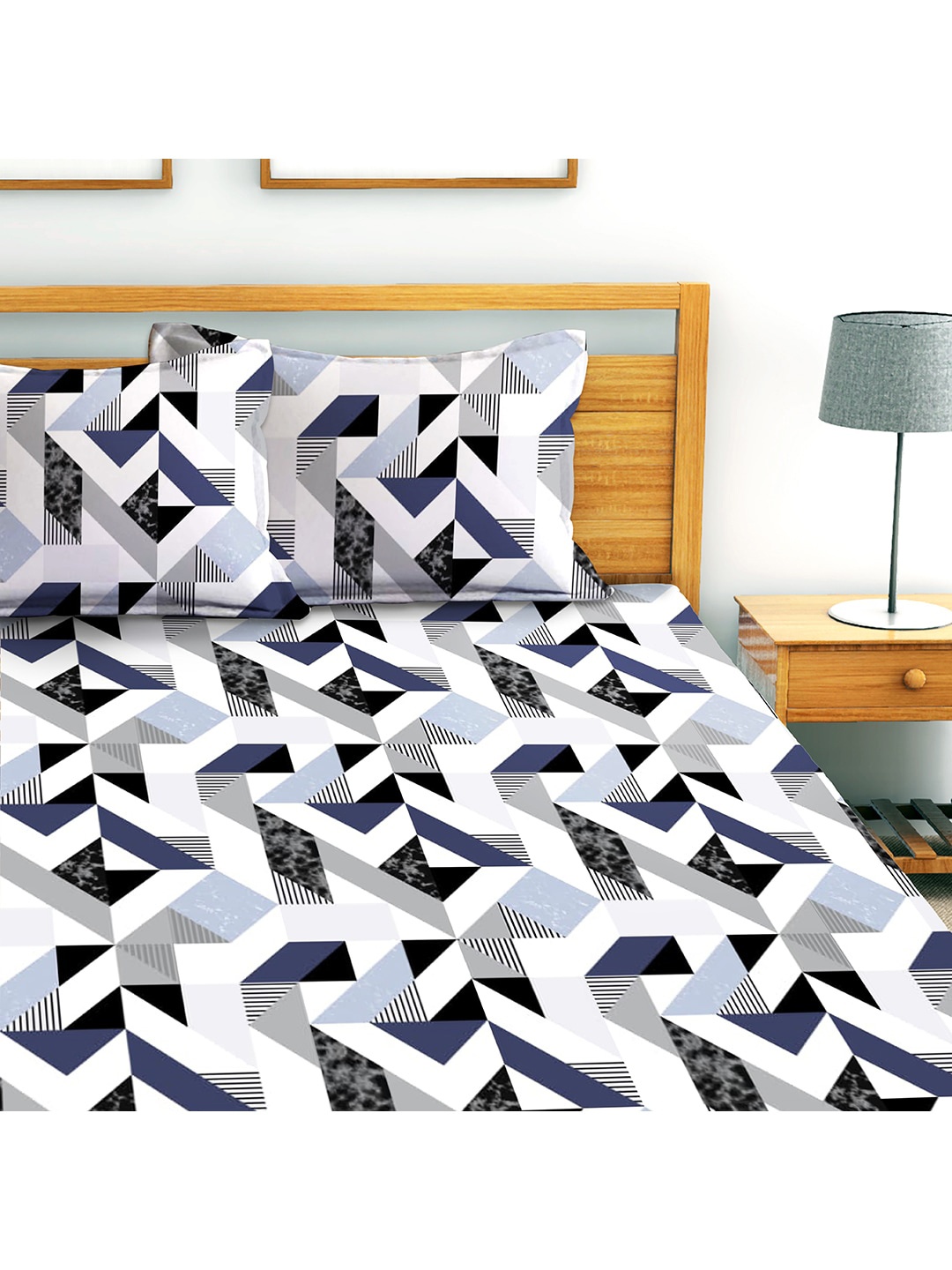 

AEROHAVEN Blue & White Geometric 210 TC King Bedsheet with 2 Pillow Covers