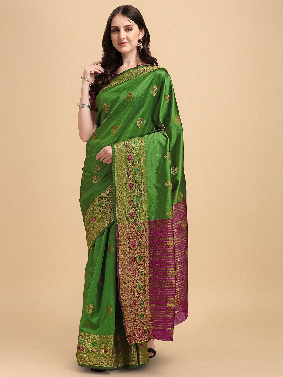 

Fashion Booms Green & Magenta Paisley Pure Silk Kanjeevaram Saree