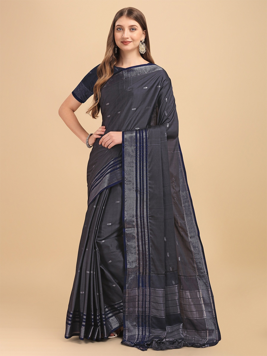 

Fashion Booms Grey & Silver-Toned Woven Design Silk Cotton Banarasi Saree
