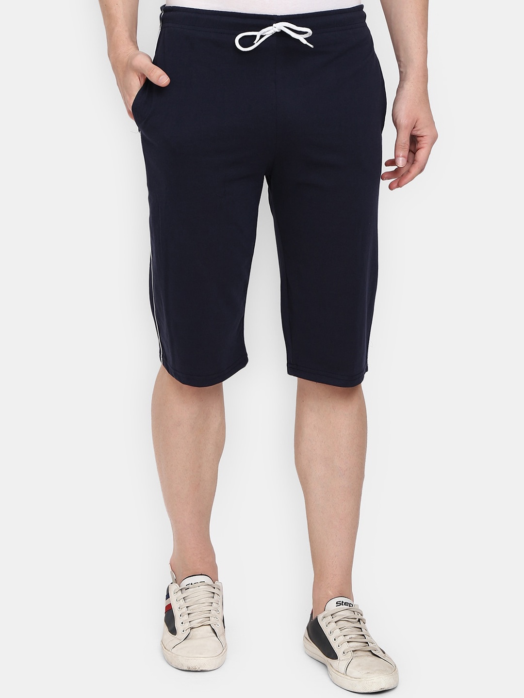 

V-Mart Men Solid Navy Blue Shorts
