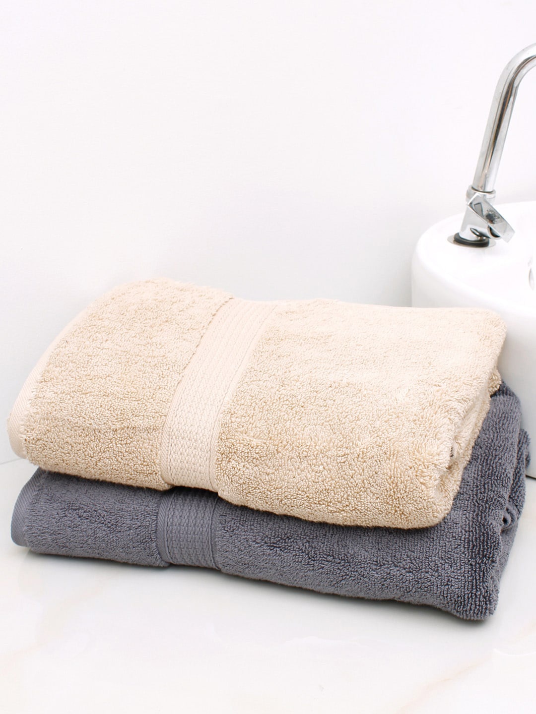 

AVI Living Set of 2 Solid 550 GSM Pure Cotton Bath Towels, Beige