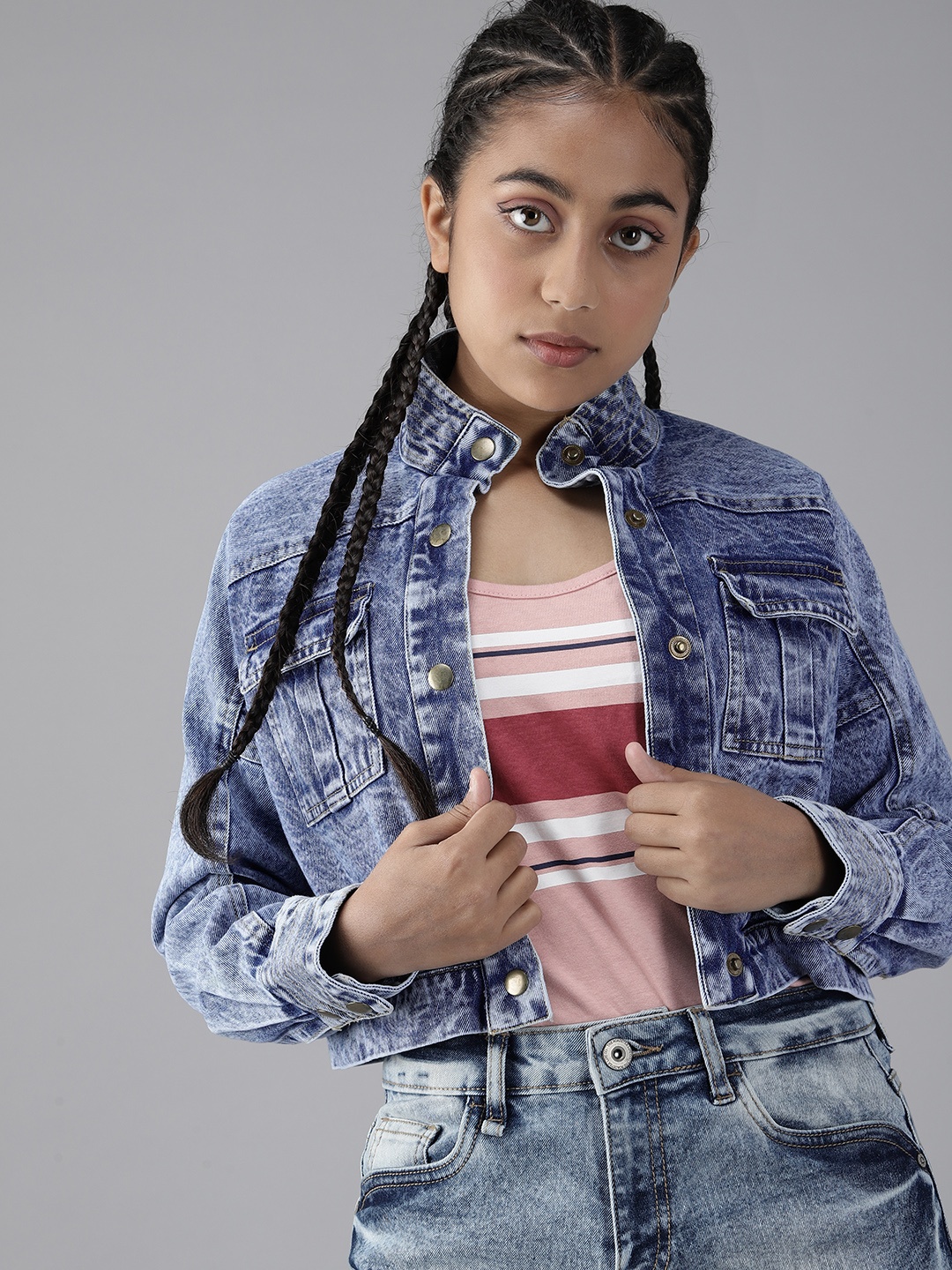 

UTH by Roadster Girls Blue Washed Pure Cotton Crop Boxy Denim Jacket