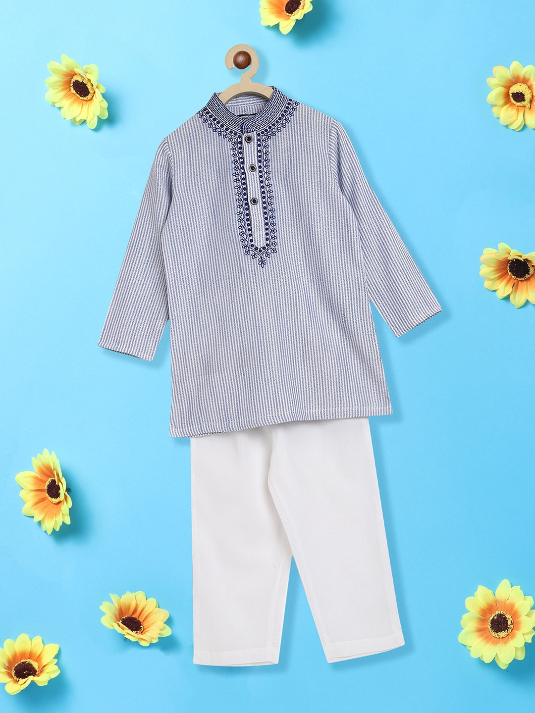 

Nauti Nati Boys Blue Embroidered Layered Thread Work Pure Cotton Kurta with Pyjamas
