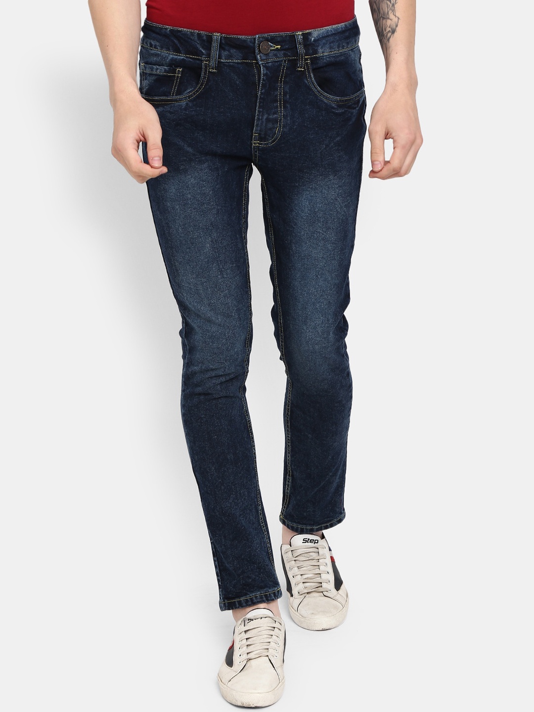 

V-Mart Men Blue Classic Light Fade Jeans